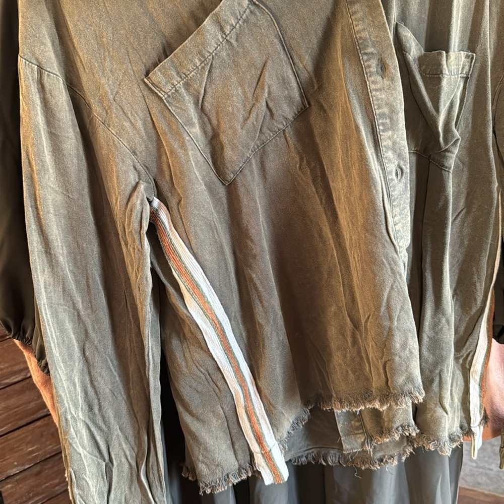 34 - Hem + Thread Button Down Jacket - Picture 2 of 2
